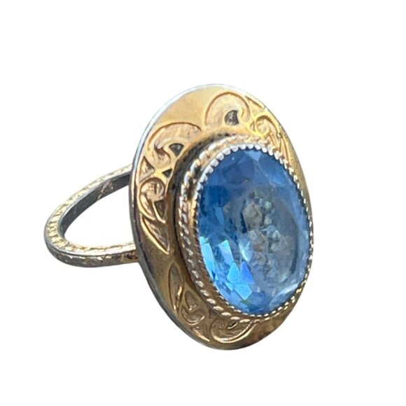 Vintage Gold Plated Ring Intricate Design Faceted Glass Blue Stone Size 7 3/4 - Picture 4 of 6